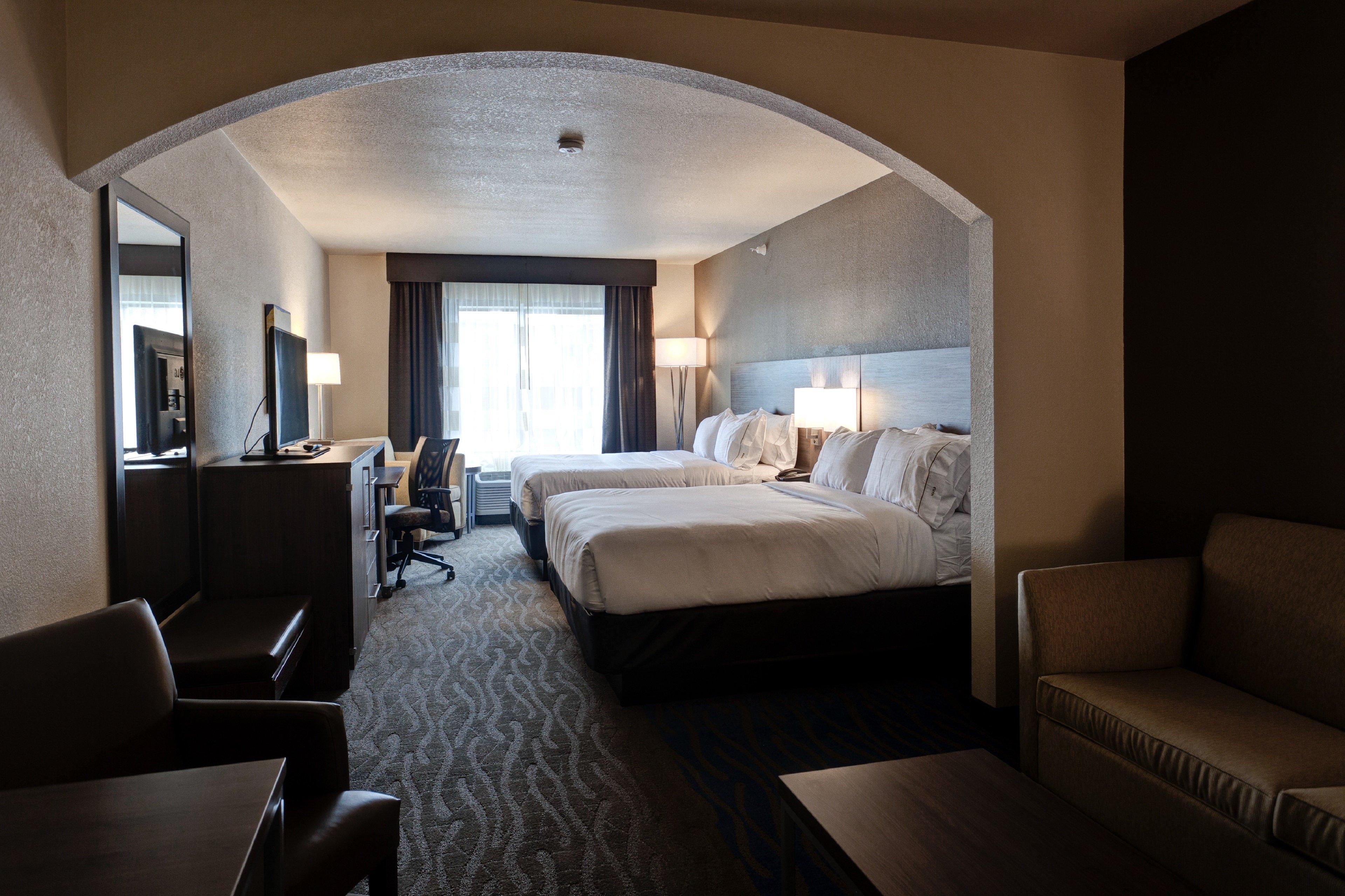 Holiday Inn Express & Suites Manhattan By Ihg מראה חיצוני תמונה