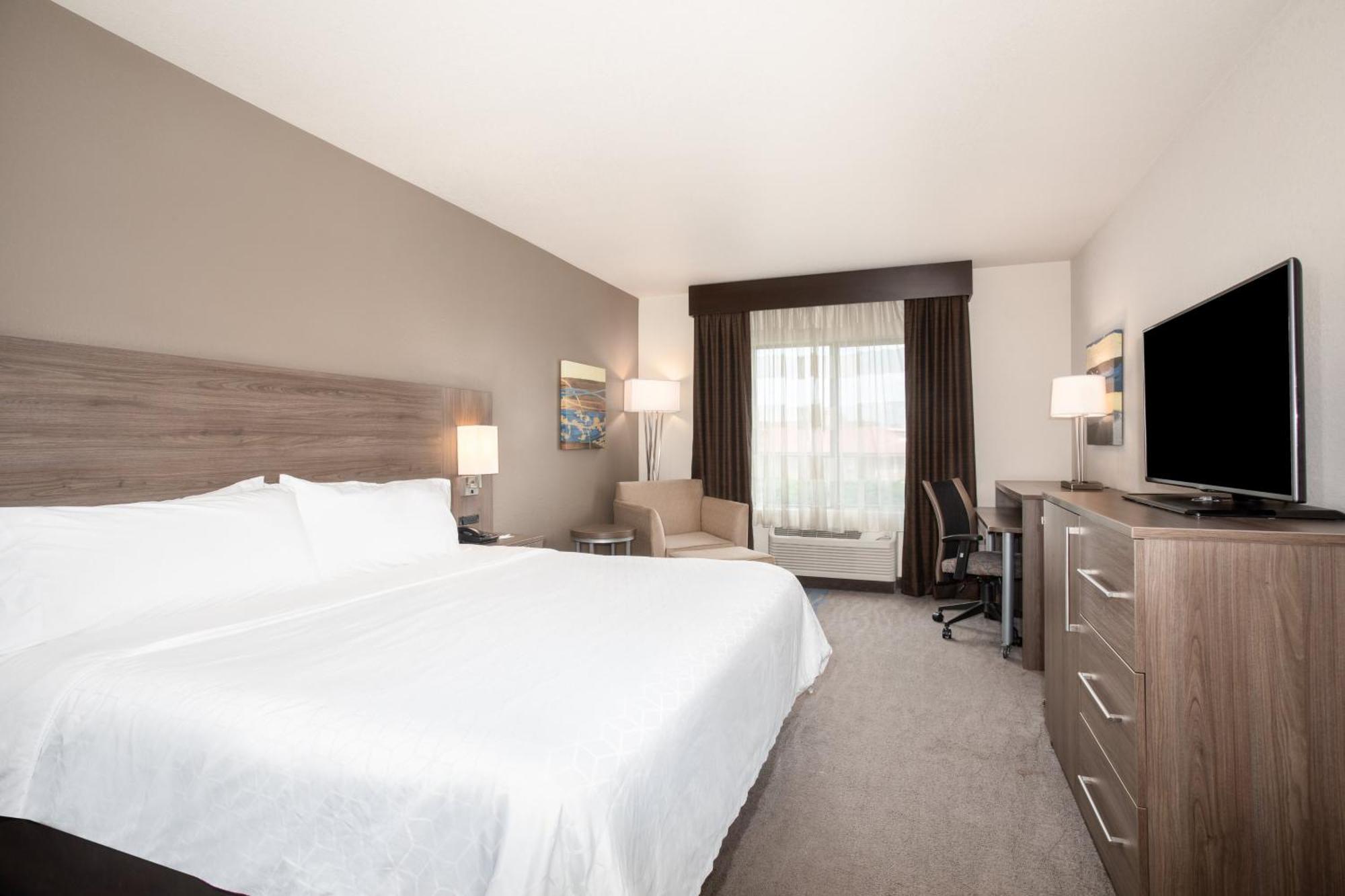 Holiday Inn Express & Suites Manhattan By Ihg מראה חיצוני תמונה